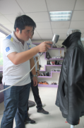 UCC干洗加盟店 让你拥有一技之长